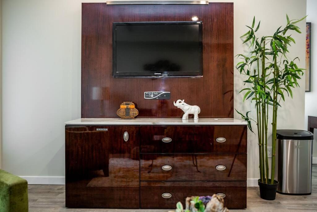 Luxurious One Bedroom Suite With Balboa Park View سان دييغو المظهر الخارجي الصورة
